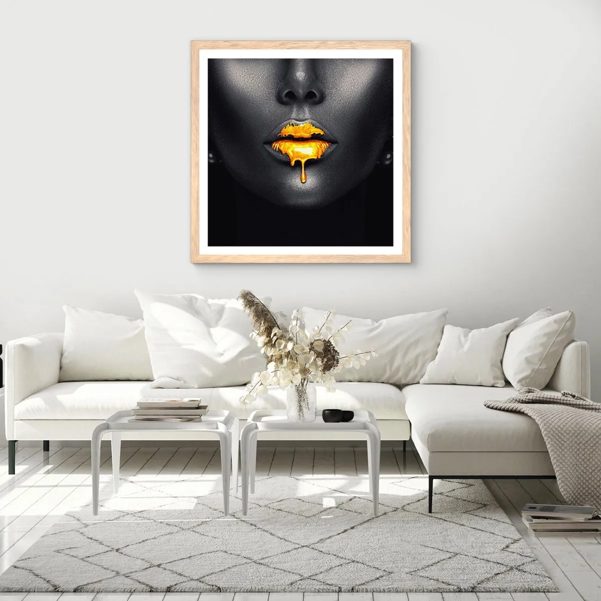 Een poster in een licht eiken lijst - Goldmouth - 60x60 cm