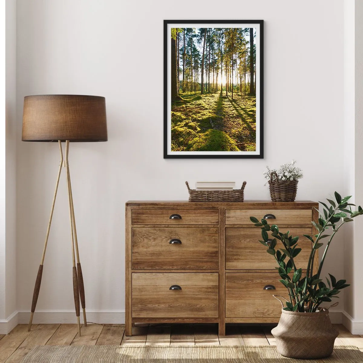 Poster in een zwarte lijst - Groen bos in de ochtend met de stralen van de opkomende zon - 50x70cm - … Achter de zeven bossen - Moderne wanddecoratie voor woonkamer en slaapkamer ARTTOR