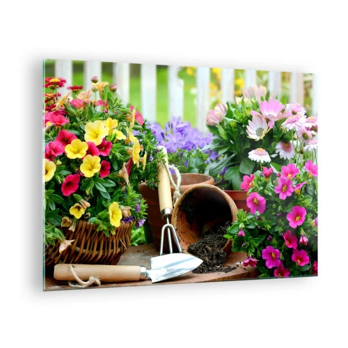 Schilderen op glas - Kleurrijke bloemen in potten met tuingereedschap - 70x50cm - Zofia's tuin - Moderne wanddecoratie voor woonkamer en slaapkamer ARTTOR