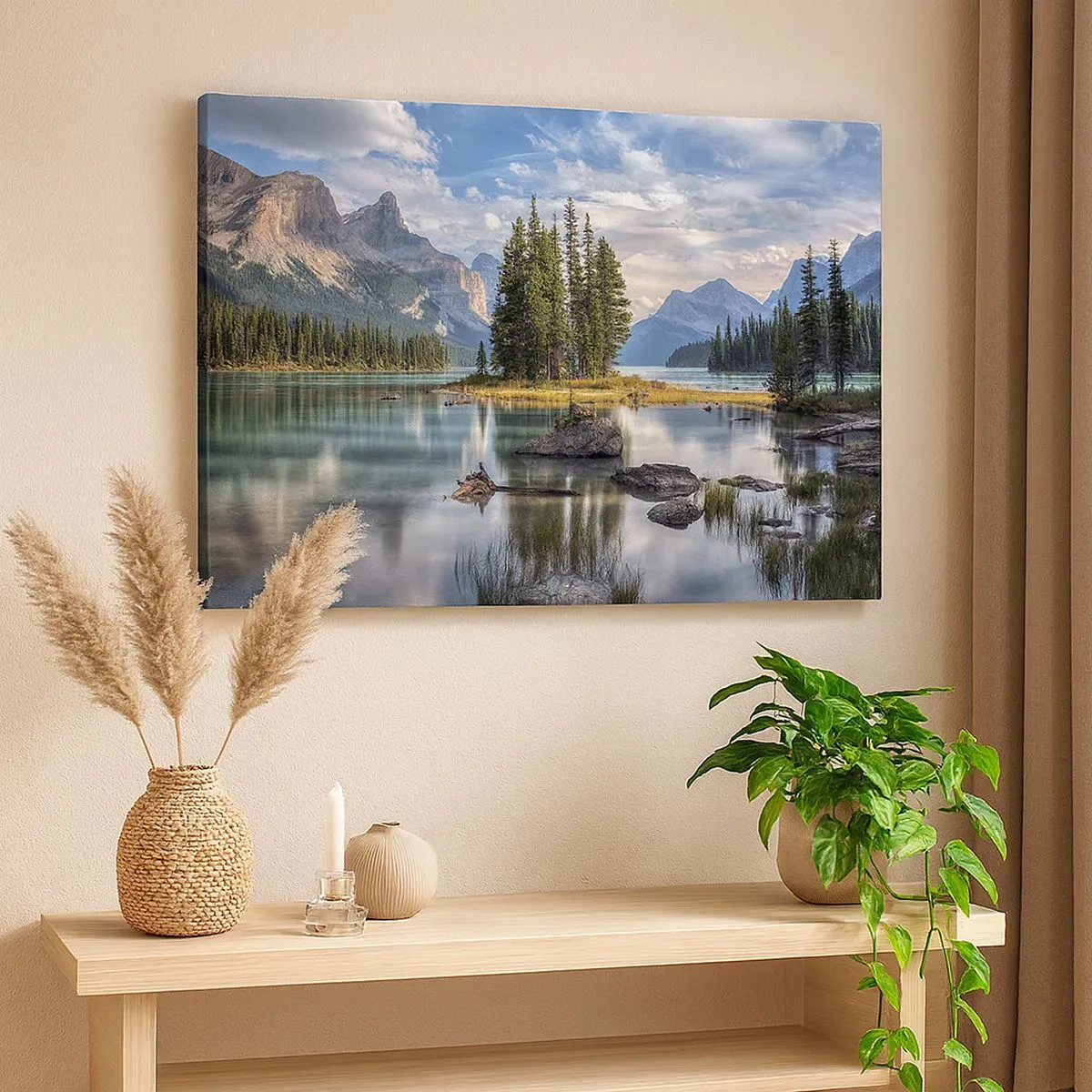 Schilderen op canvas - Een berglandschap met een eiland omgeven door een kalm meer - 70x50cm - Aan het grote en schone water ... - Moderne wanddecoratie voor woonkamer en slaapkamer ARTTOR