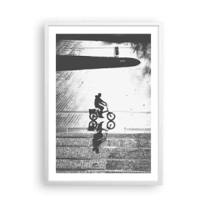 Poster in een witte lijst - Voor mij, door de stad - 50x70 cm