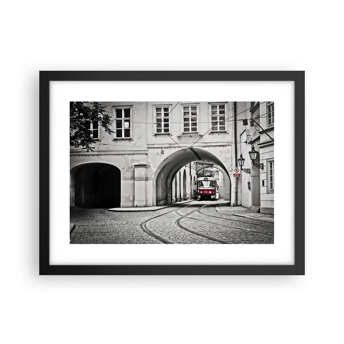 Poster in een zwarte lijst - Door het doolhof van de stad - 40x30 cm