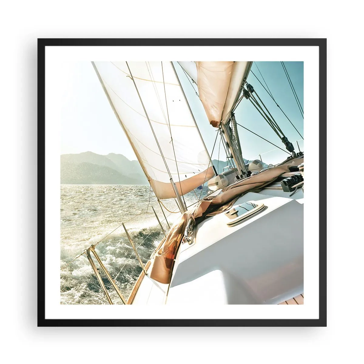 Poster in een zwarte lijst - Onder vol zeil - 60x60 cm