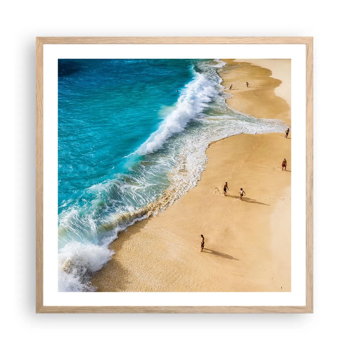 Een poster in een licht eiken lijst - En dan de zon, het strand… - 60x60 cm