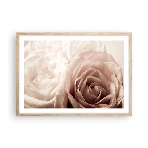 Een poster in een licht eiken lijst - In het hart van een roos - 70x50 cm
