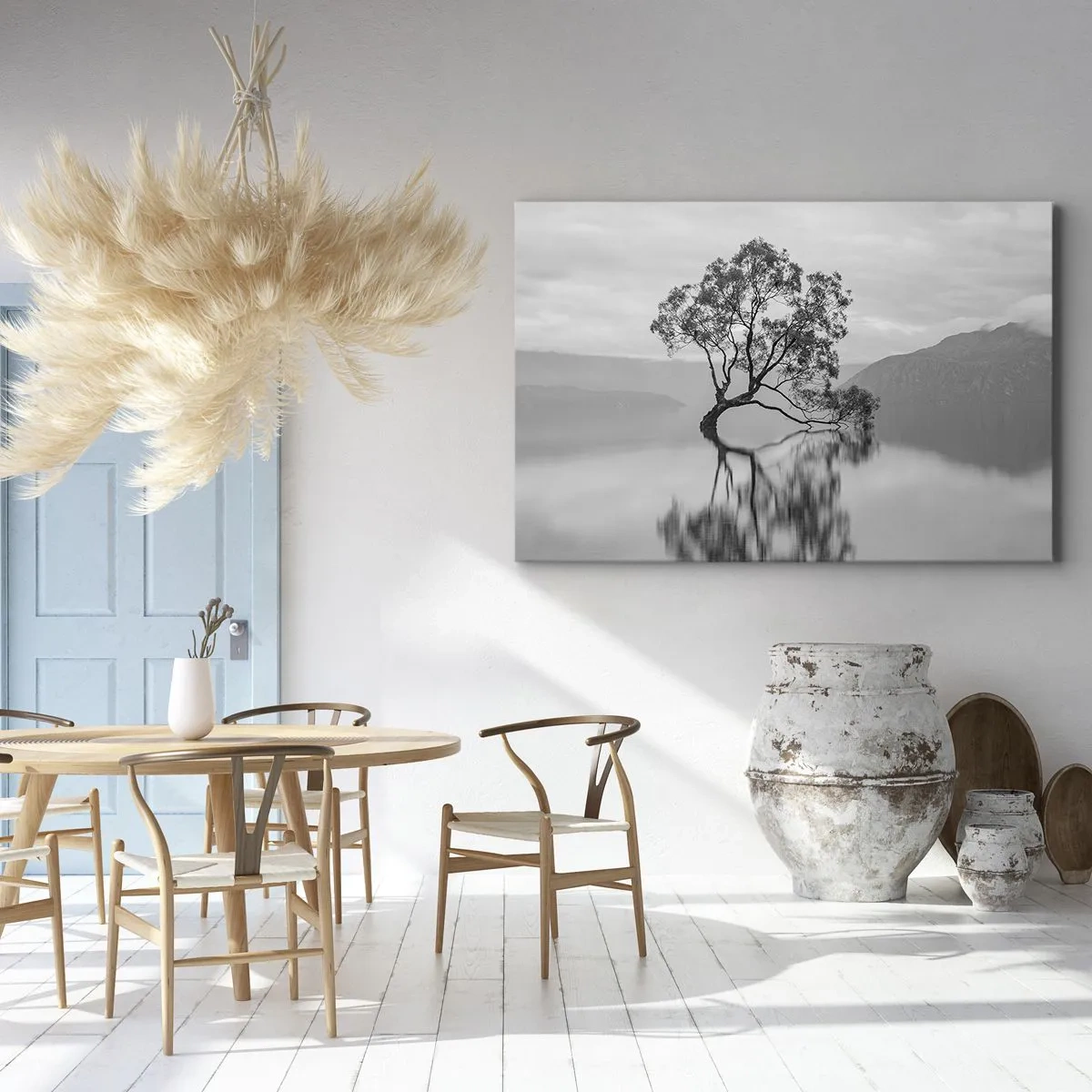 Schilderen op canvas - Een eenzame boom weerspiegeld in het water met bergen op de achtergrond - 70x50cm - Er is zo'n land - Moderne wanddecoratie voor woonkamer en slaapkamer ARTTOR