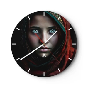 Wandklok - Klok - Portret van een meisje met een rode sjaal en een intense blik - 30x30cm - Oosterse prinses - Moderne wanddecoratie voor woonkamer, keuken en slaapkamer ARTTOR
