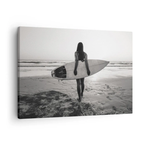 Schilderen op canvas - Vrouw met surfplank op het strand in zwart-wit - 70x50cm - De dochter van de zeegolf - Moderne wanddecoratie voor woonkamer en slaapkamer ARTTOR