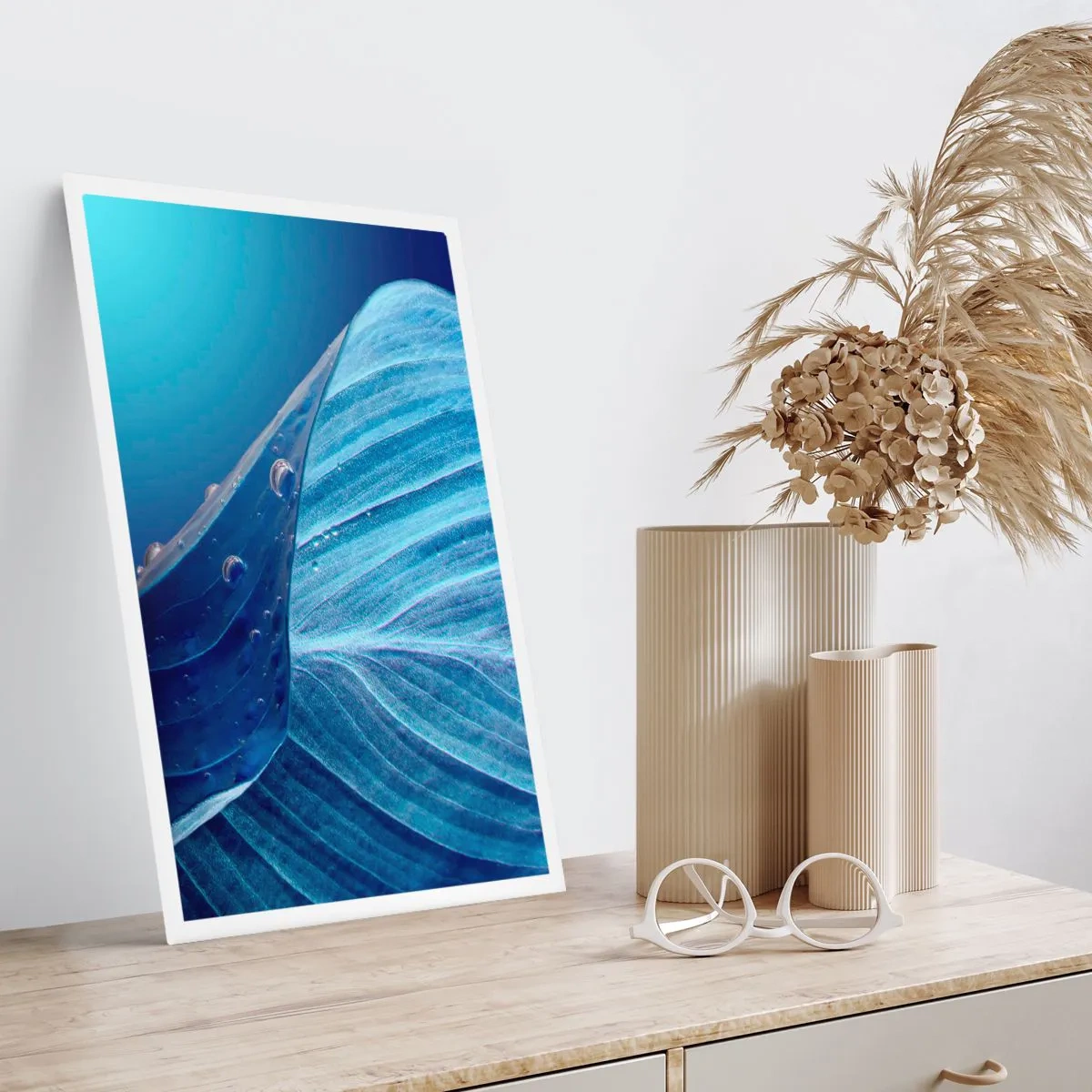 Poster - Verborgen druppels blauw - 40x50 cm