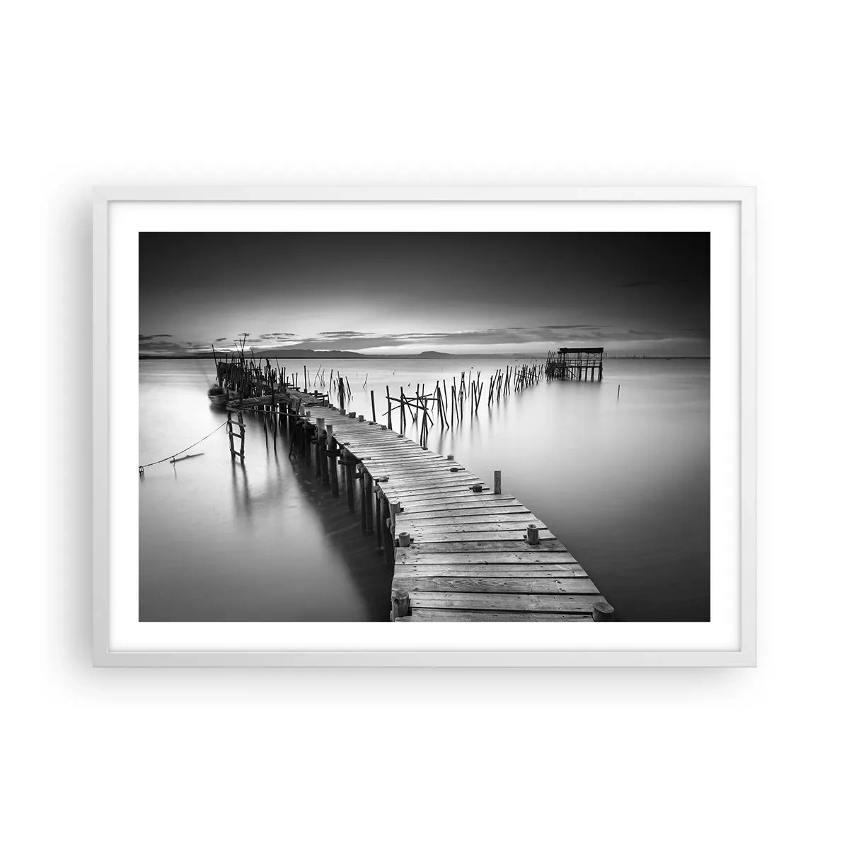 Poster in een witte lijst - De rust van een vergeten kust - 70x50 cm