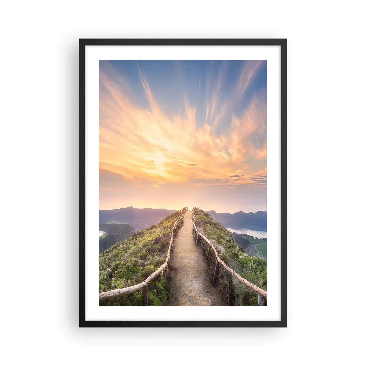 Poster in een zwarte lijst - Heuveltoppad met uitzicht op de zonsondergang en de bergen - 50x70cm - Dicht bij de hemel - Moderne wanddecoratie voor woonkamer en slaapkamer ARTTOR