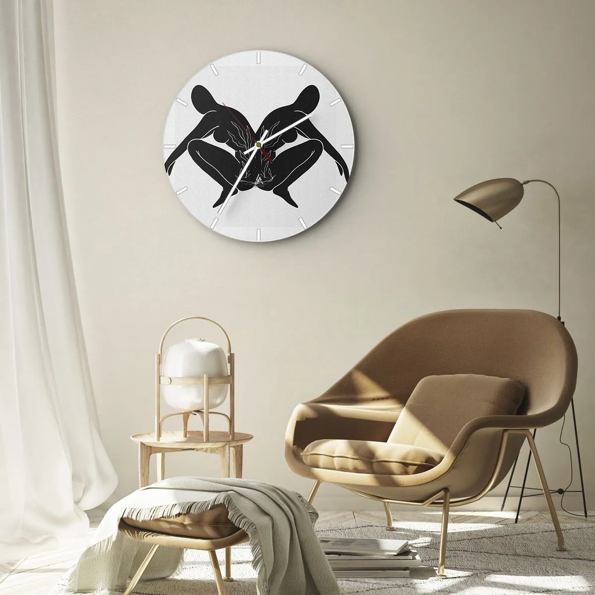 Wandklok - Klok - Symmetrische figuren in het zwart vormen een hart met vuur in het midden op een lichte achtergrond. - 30x30cm - Een gemeenschappelijke ziel - Moderne wanddecoratie voor woonkamer, keuken en slaapkamer ARTTOR