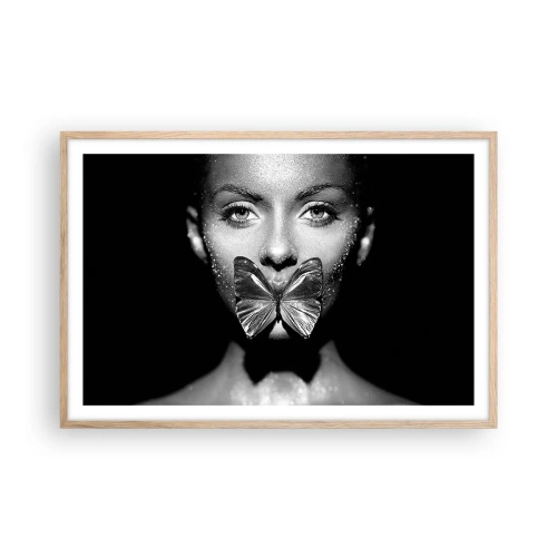 Een poster in een licht eiken lijst - Vlinder kus - 91x61 cm