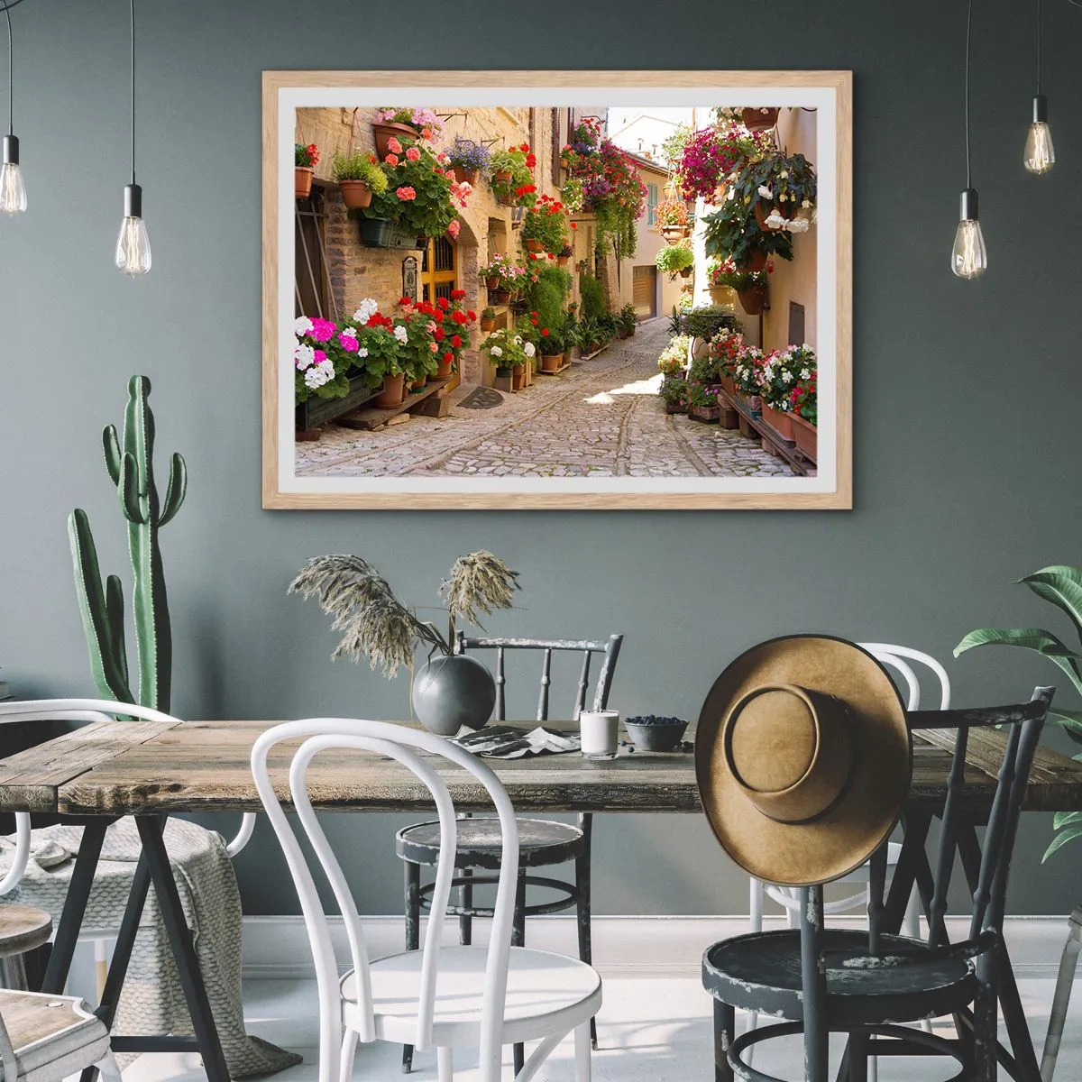 Een poster in een licht eiken lijst - In de vloed van bloemen - 50x40 cm