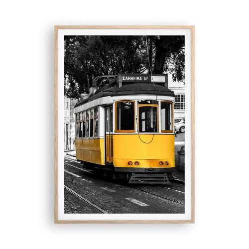 Een poster in een licht eiken lijst - En op de achtergrond fado - 70x100 cm