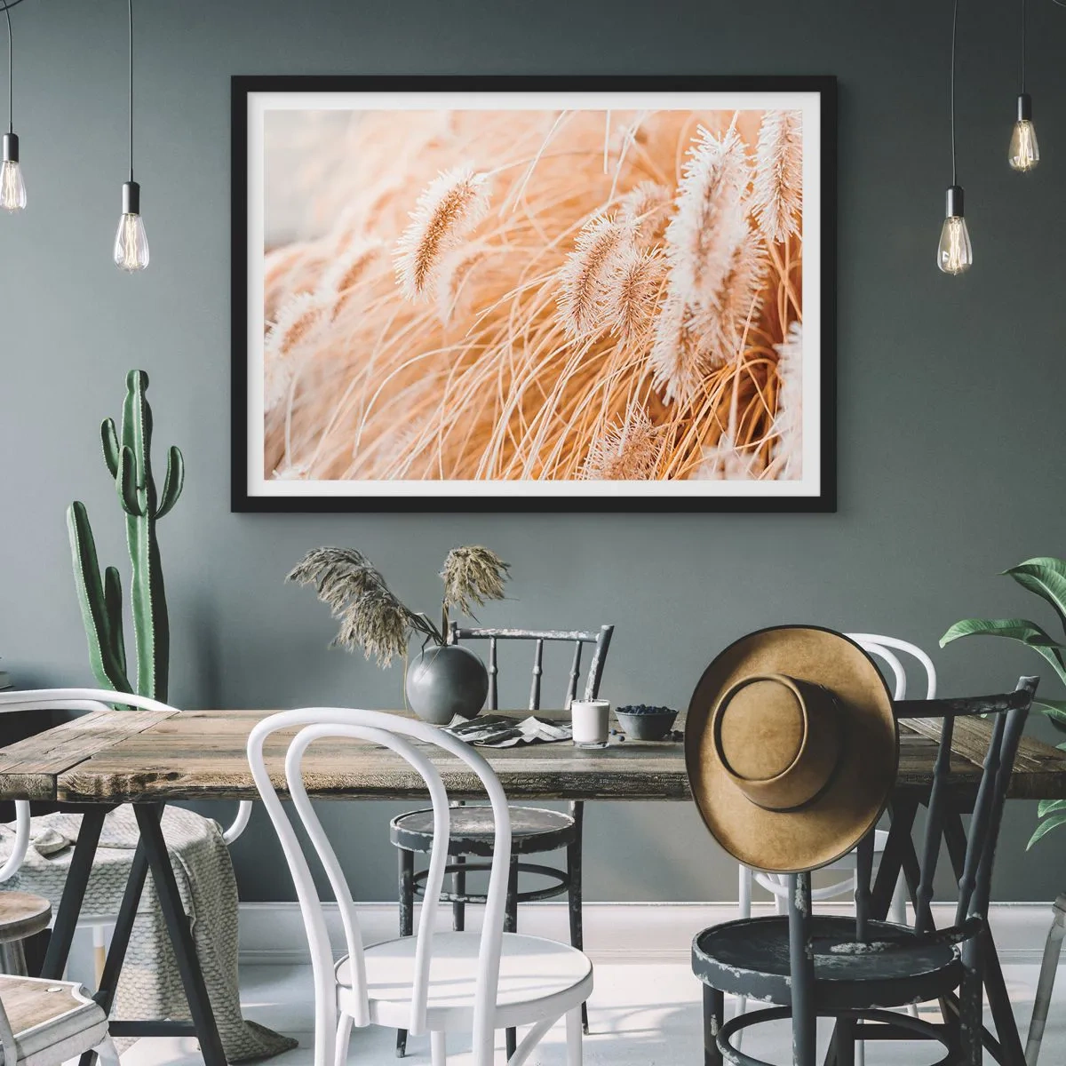 Poster in een zwarte lijst - Het gouden geritsel van het gras - 100x70 cm