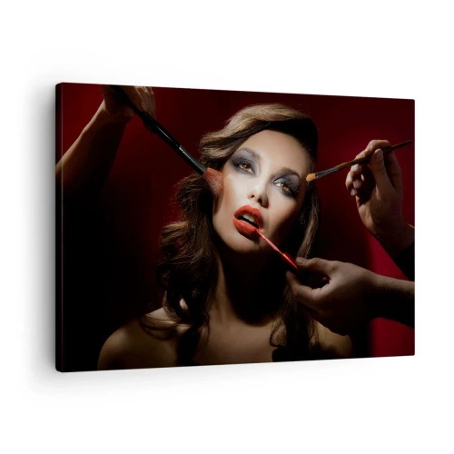 Schilderen op canvas - Stijlvol portret van een vrouw die make-up aanbrengt tegen een donkere achtergrond - 70x50cm - Dromerig mooi - Moderne wanddecoratie voor woonkamer en slaapkamer ARTTOR