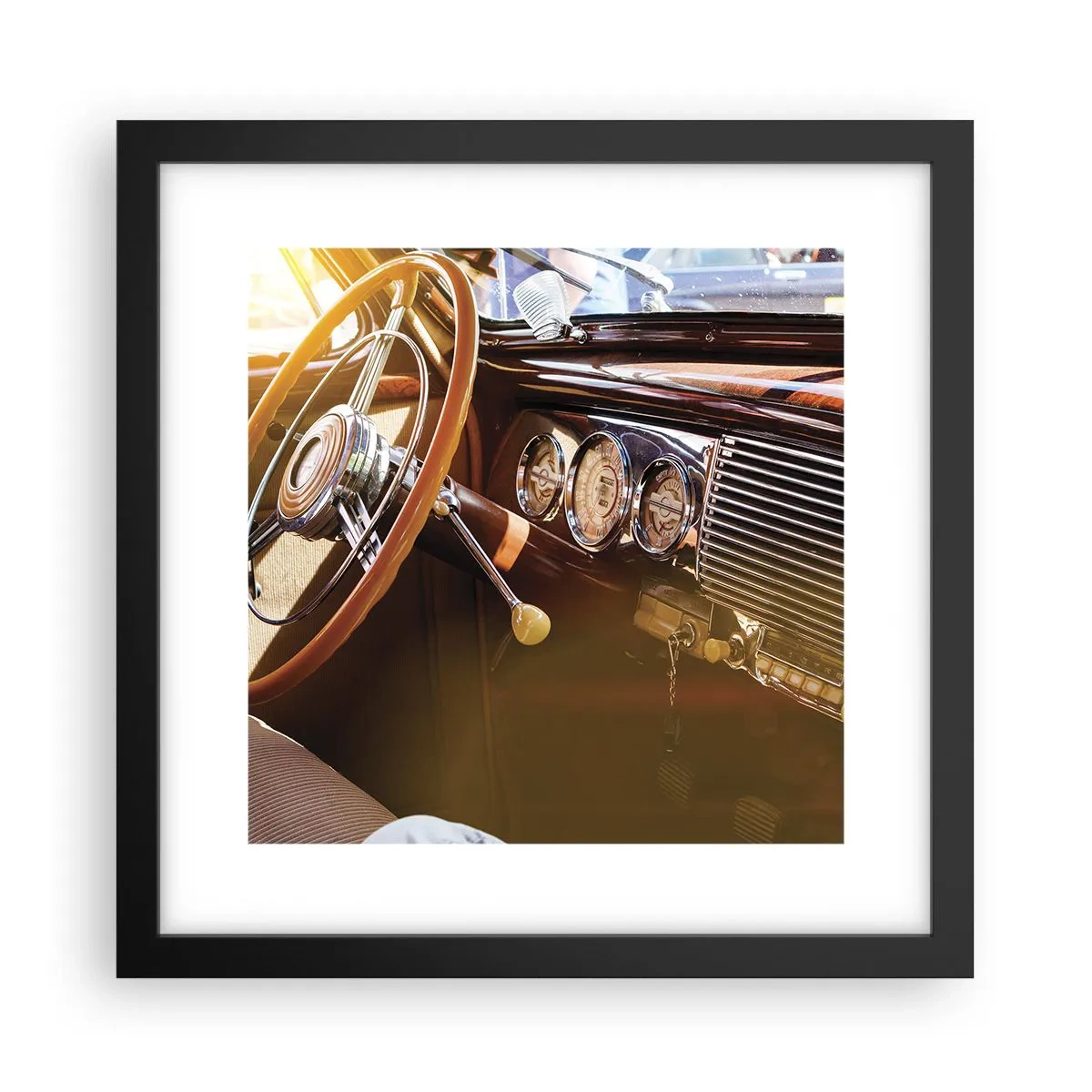 Poster in een zwarte lijst - Een adem van luxe uit het verleden - 30x30 cm