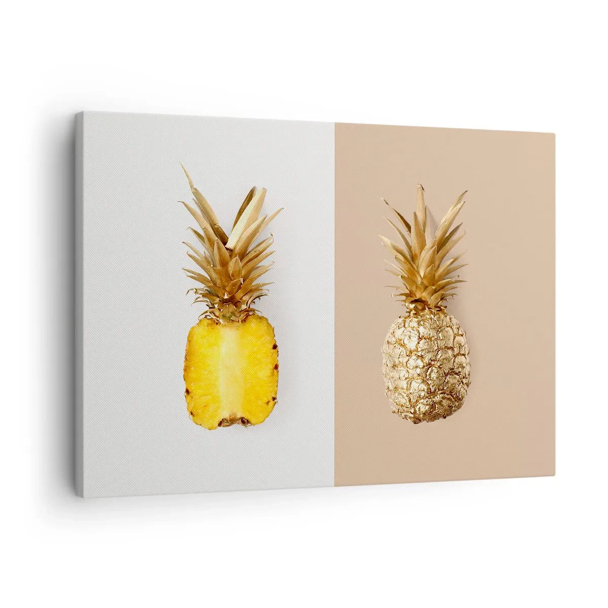 Schilderen op canvas - Een halve verse, goudgele ananas op een contrasterende achtergrond - 70x50cm - Ananas voor ons - Moderne wanddecoratie voor woonkamer en slaapkamer ARTTOR