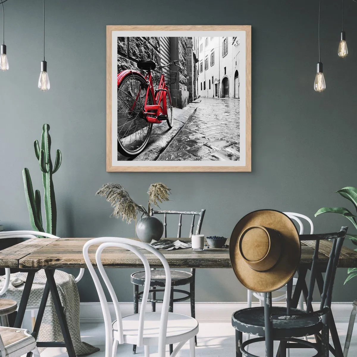 Een poster in een licht eiken lijst - Echte schoonheid verveelt niet - 40x40 cm