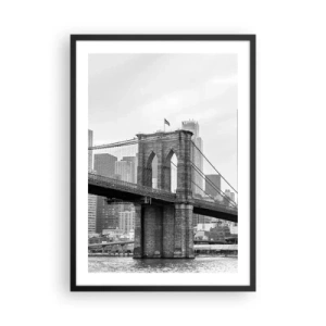 Poster in een zwarte lijst - Brooklyn Bridge in monochroom - 50x70cm - New Yorkse sfeer - Moderne wanddecoratie voor woonkamer en slaapkamer ARTTOR