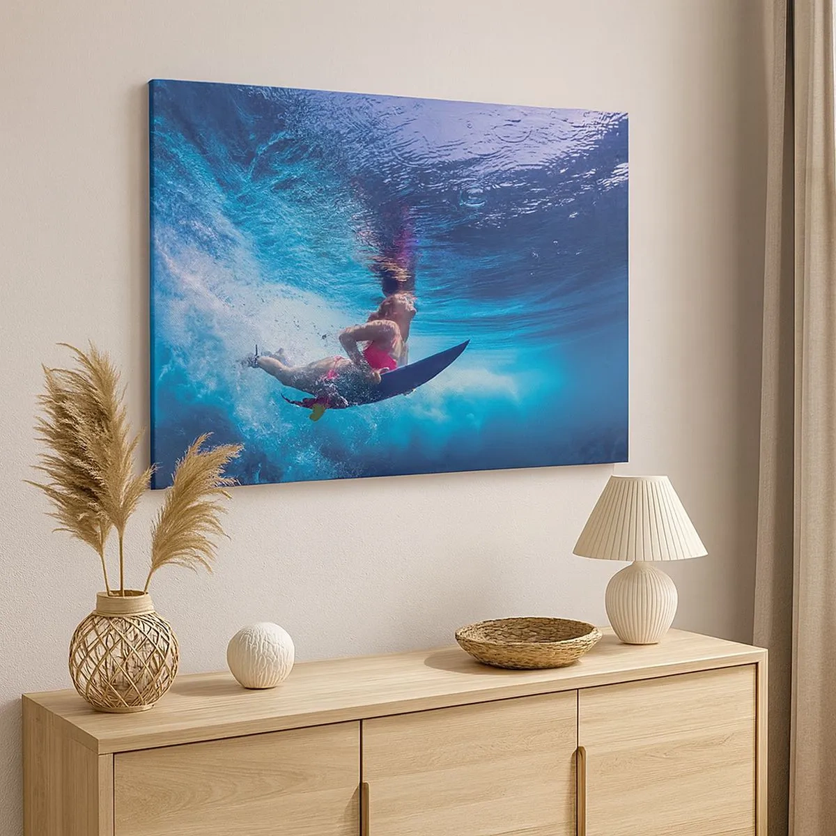 Schilderen op canvas - Een surfer onder water in een dynamische compositie met blauwtinten. - 70x50cm - De diepte van vreugde - Moderne wanddecoratie voor woonkamer en slaapkamer ARTTOR