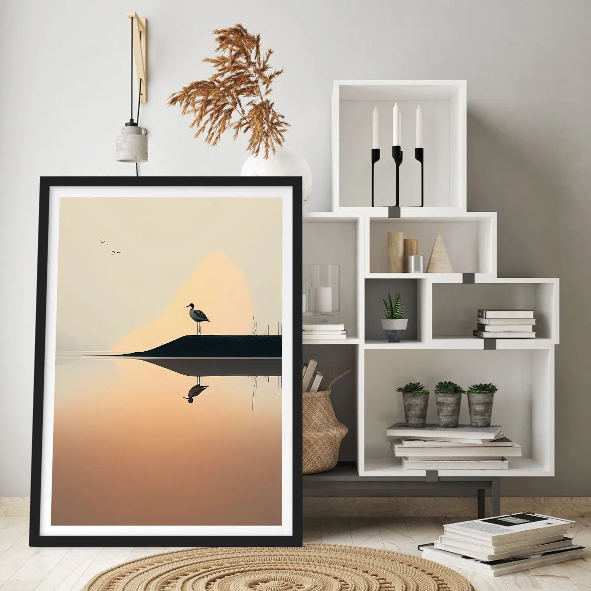 Poster in een zwarte lijst - Een ooievaar staat aan de oever van een meer met zijn weerspiegeling in het water - 50x70cm - Heer op het meer - Moderne wanddecoratie voor woonkamer en slaapkamer ARTTOR