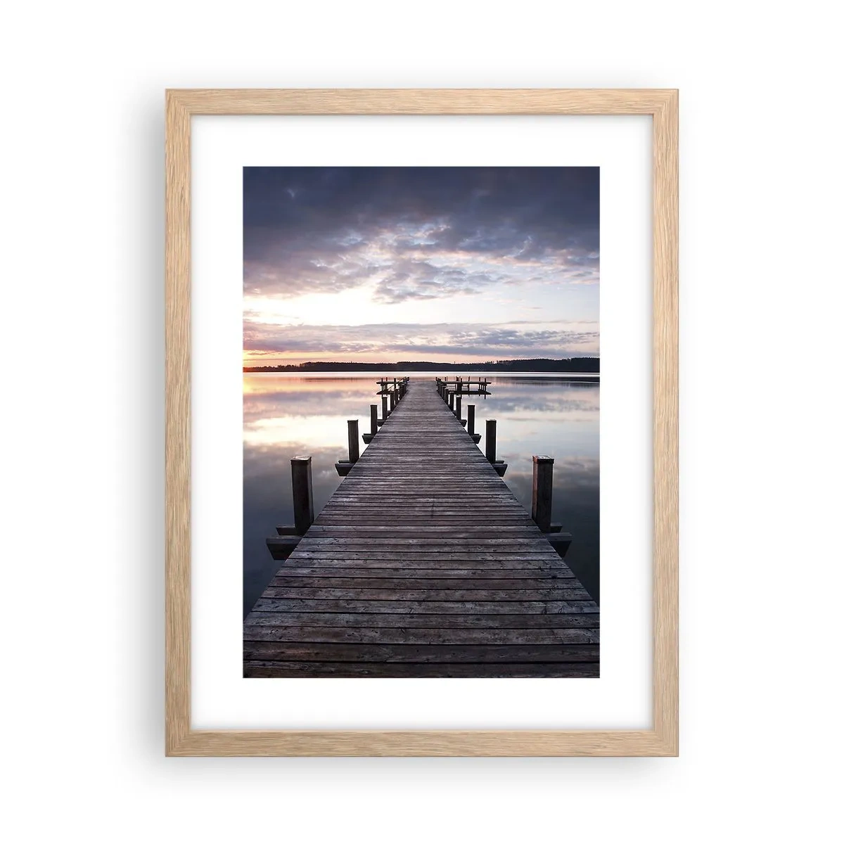 Een poster in een licht eiken lijst - Een rustige grens tussen dag en nacht - 30x40 cm