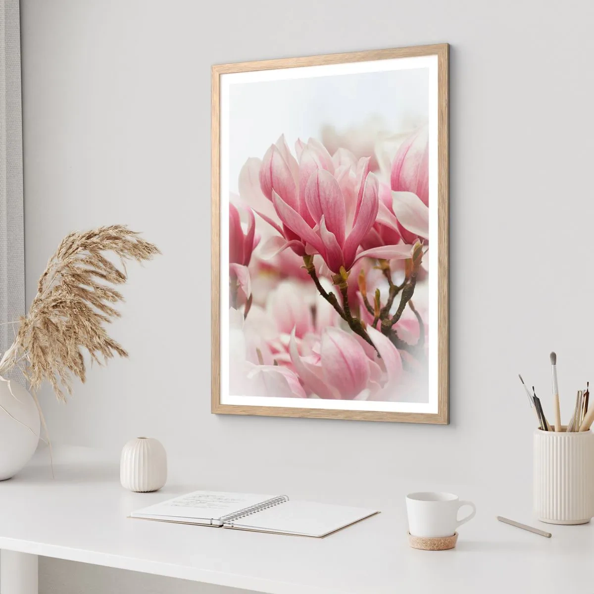 Een poster in een licht eiken lijst - Lente bloemen - 70x100 cm