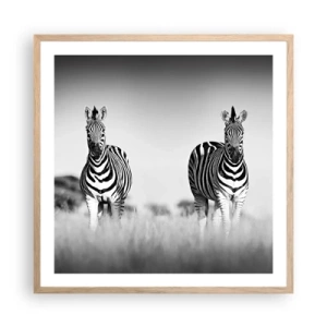 Een poster in een licht eiken lijst - Toch is de wereld zwart-wit - 60x60 cm