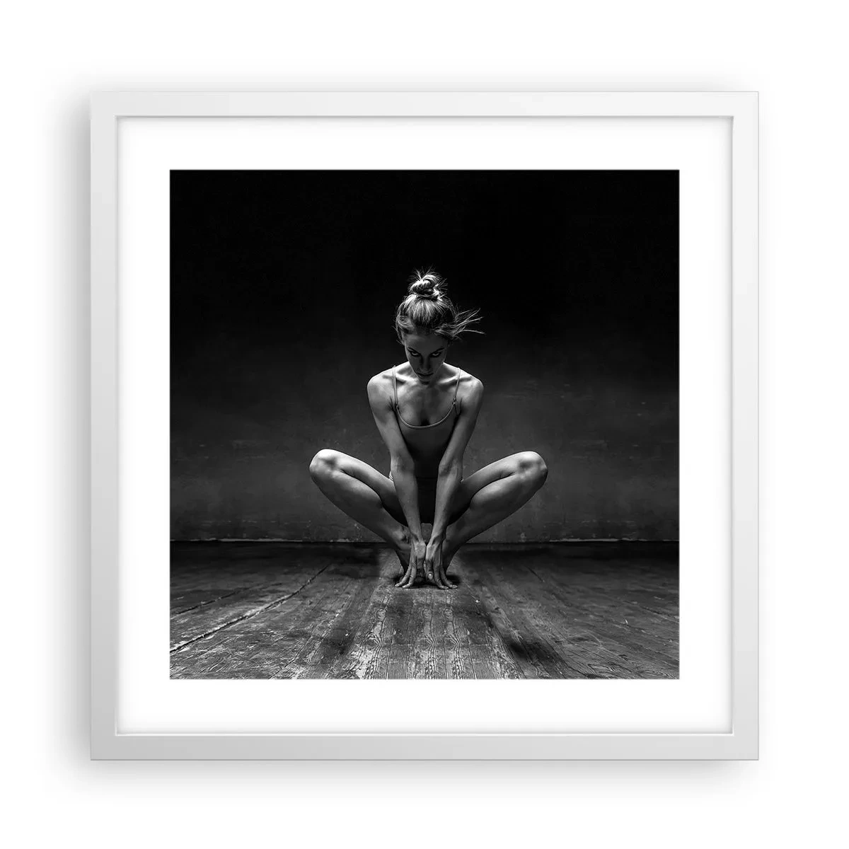 Poster in een witte lijst - Concentratie van dansenergie - 40x40 cm
