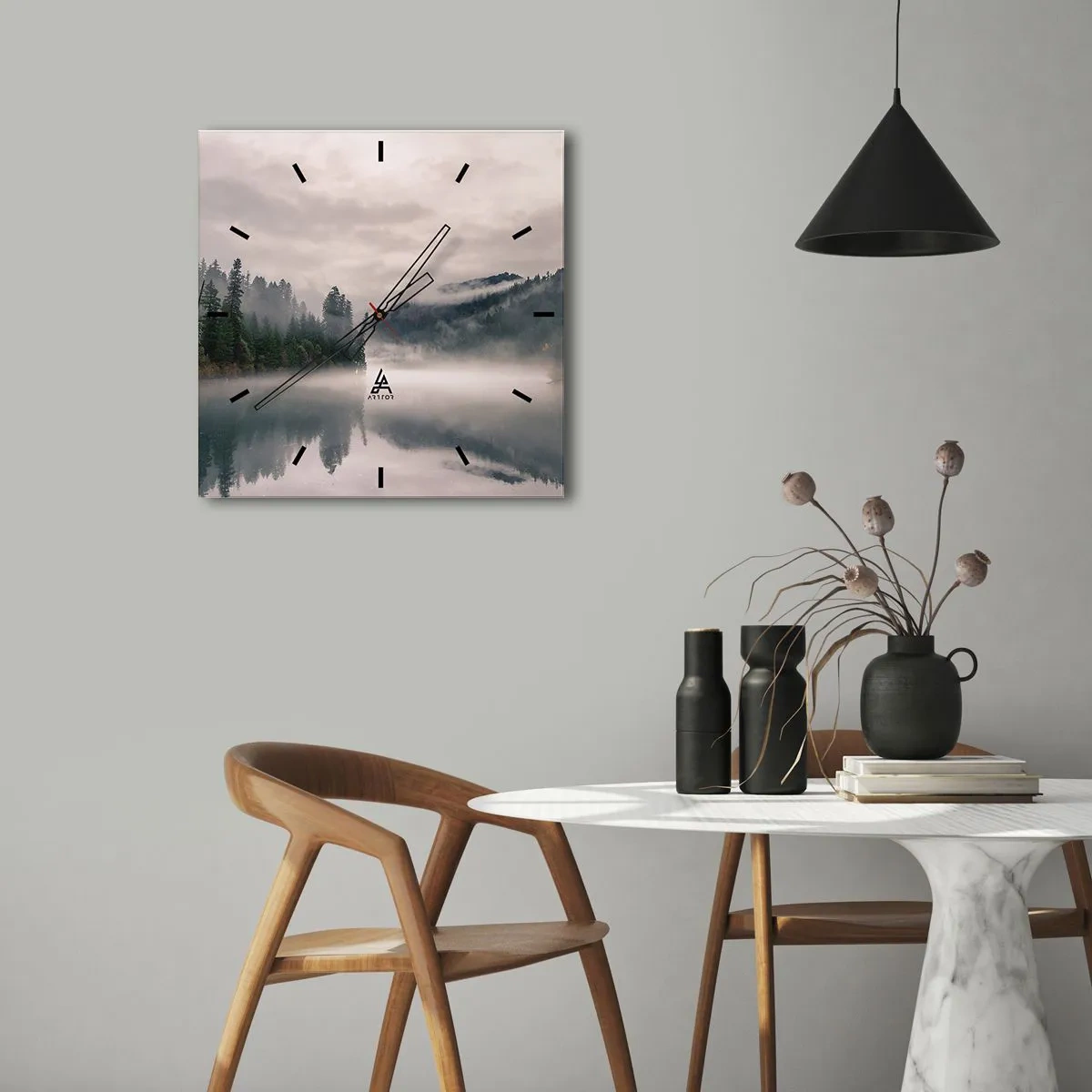 Wandklok - Klok - In reflectie, in de mist - 30x30 cm