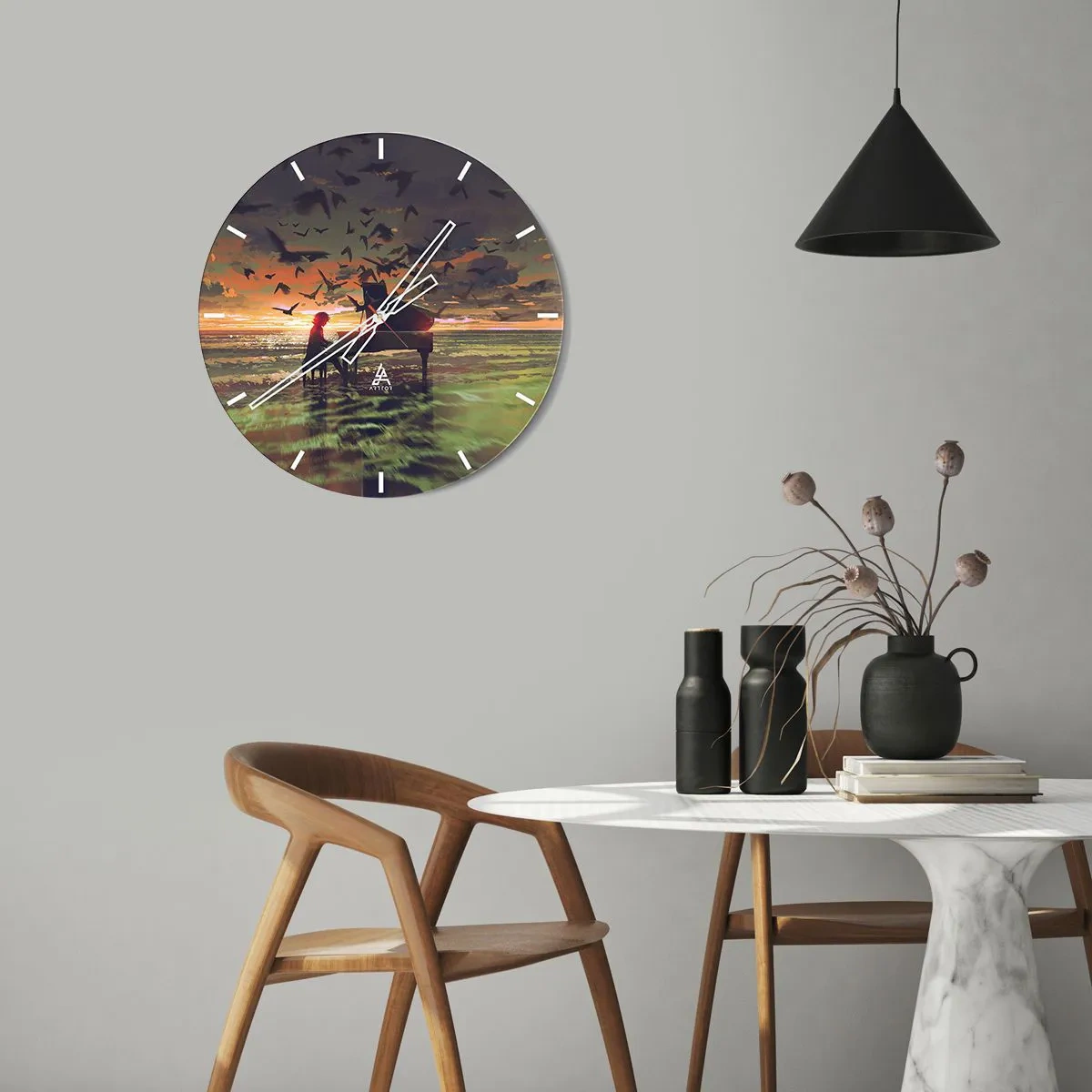 Wandklok - Klok - Een pianist speelt tegen de achtergrond van een zonsondergang - 30x30cm - Concert voor piano en golven - Moderne wanddecoratie voor woonkamer, keuken en slaapkamer ARTTOR