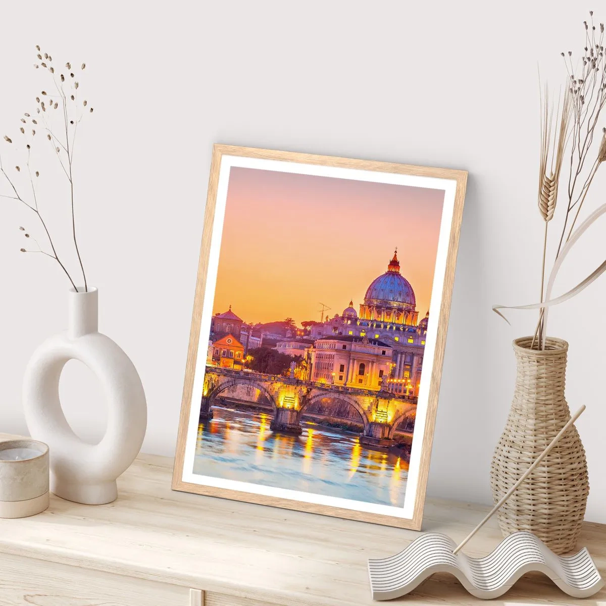Een poster in een licht eiken lijst - Zonsondergang boven de Eeuwige Stad - 50x70 cm
