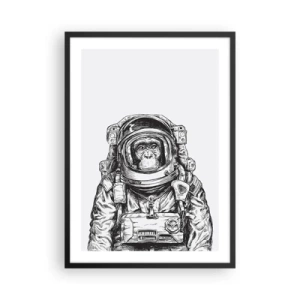 Poster in een zwarte lijst - Een aap in een ruimtepak op een witte achtergrond - 50x70cm - Alternatieve evolutie - Moderne wanddecoratie voor woonkamer en slaapkamer ARTTOR