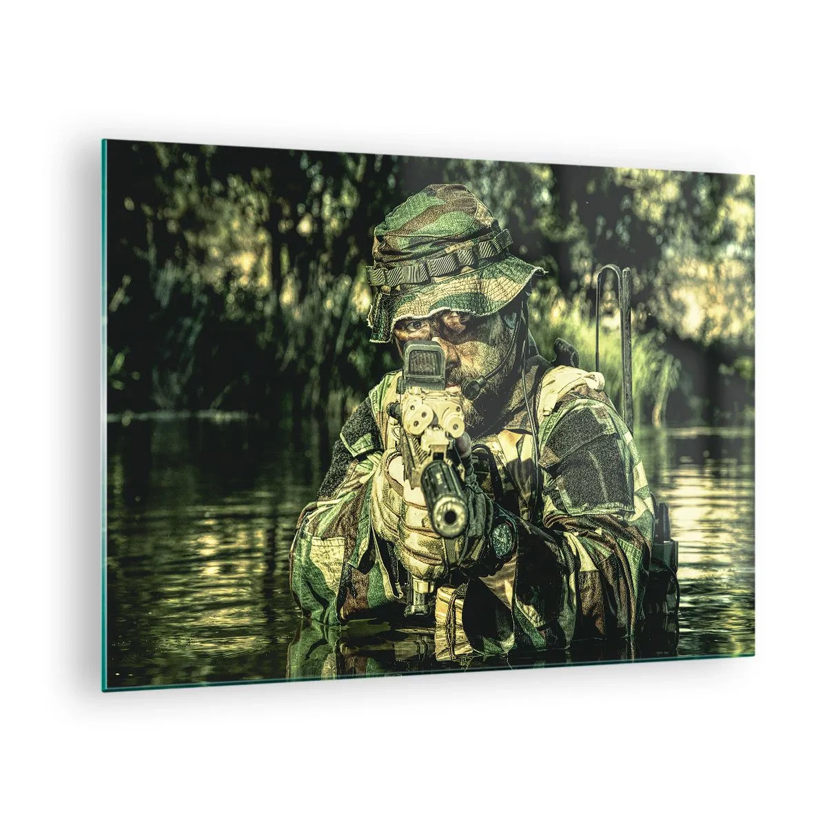 Schilderen op glas - Een soldaat in volledige camouflage richt zich door een vizier in een waterige omgeving. - 70x50cm - Het beste van het beste - Moderne wanddecoratie voor woonkamer en slaapkamer ARTTOR