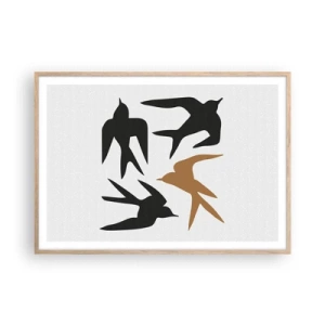 Een poster in een licht eiken lijst - Zwaluwen spel - 100x70 cm