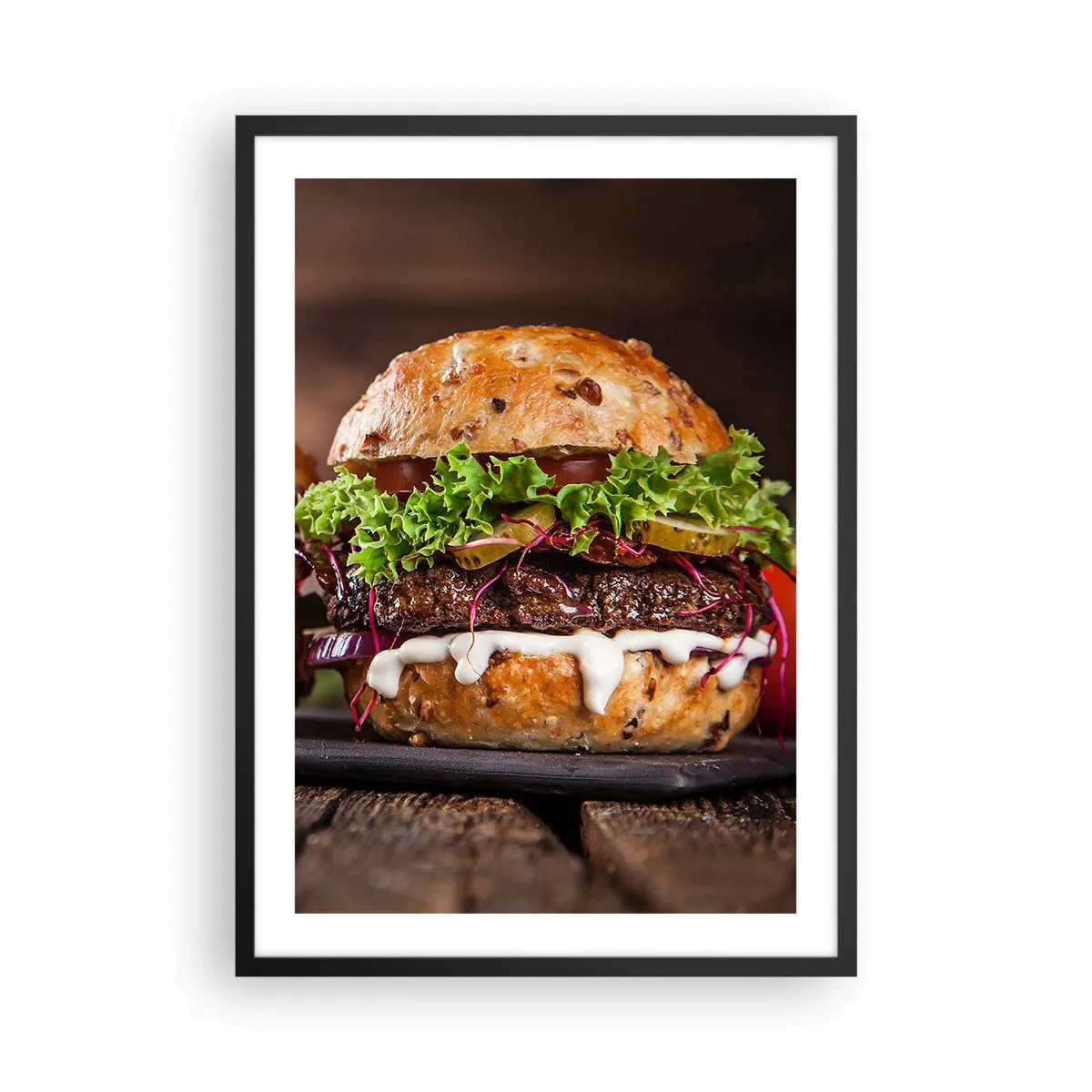 Poster in een zwarte lijst - Smakelijke burger met groenten en saus - 50x70cm - Amerikaanse droom - Moderne wanddecoratie voor woonkamer en slaapkamer ARTTOR