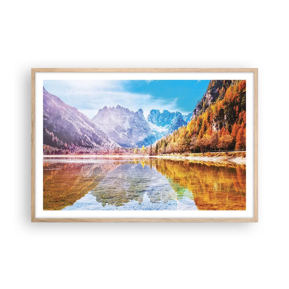 Een poster in een licht eiken lijst - En het is al herfst in de bergen - 91x61 cm