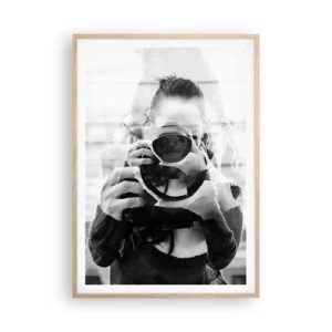 Een poster in een licht eiken lijst - Maker en materiaal - 70x100 cm