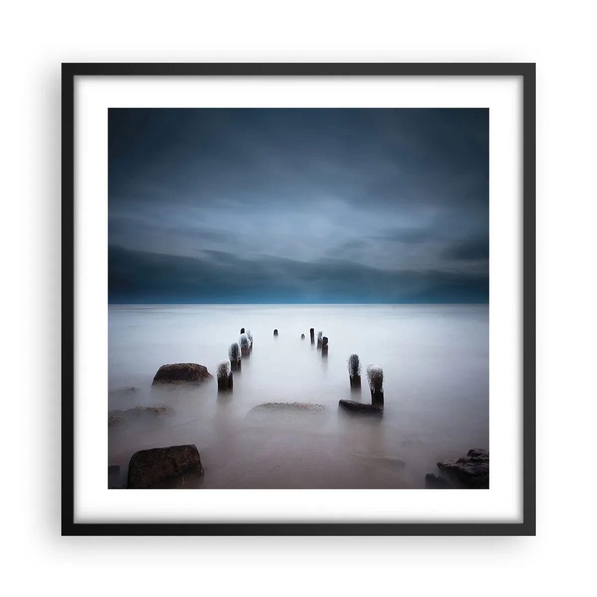 Poster in een zwarte lijst - Peinzend meer - 50x50 cm