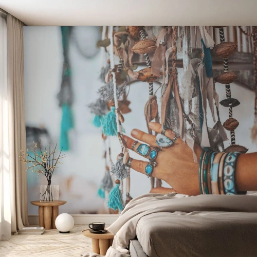 Fotobehang Premium Sand - Lokale schatten - Vrouwenhand, Juwelen, Boho - 450x315 cm