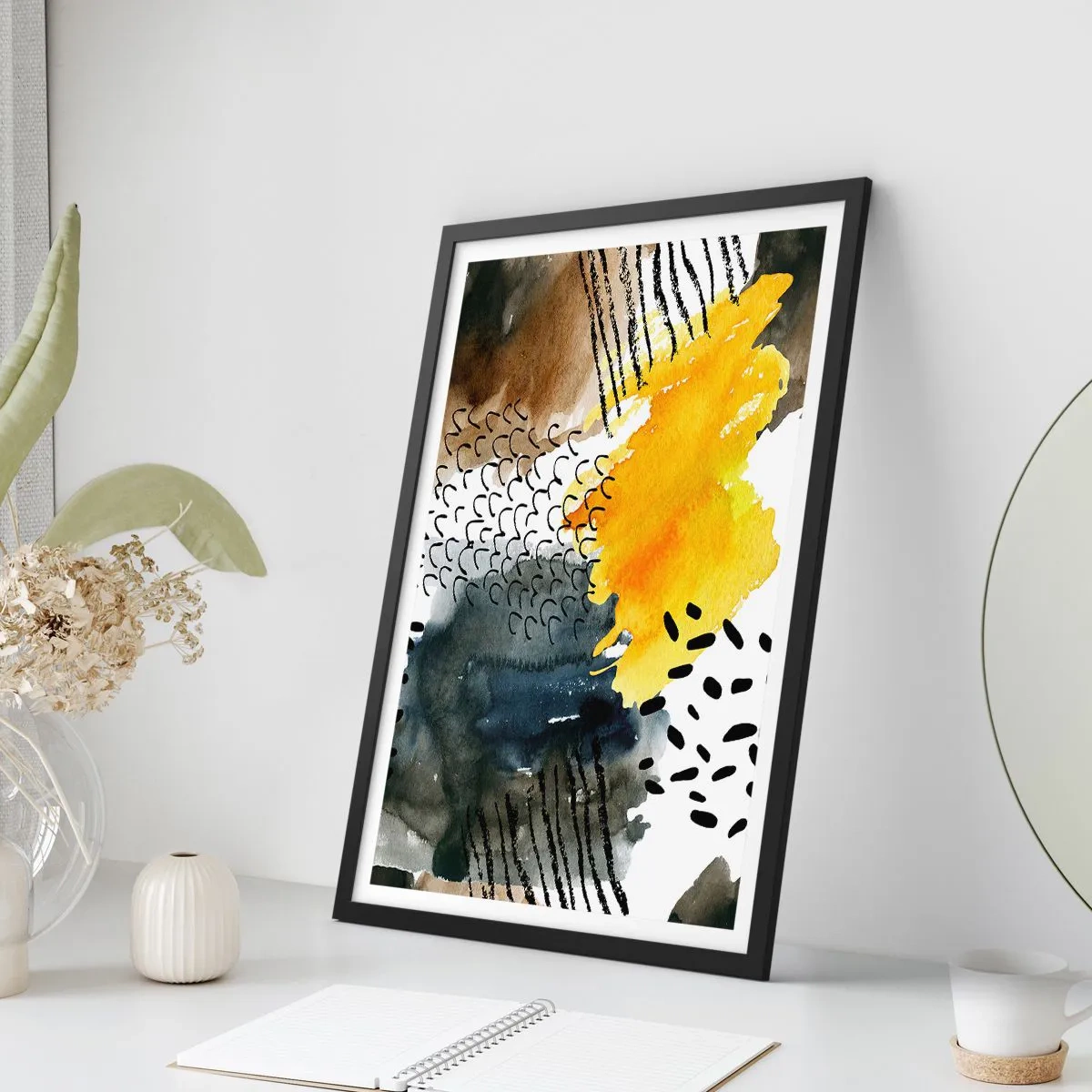 Poster in een zwarte lijst - Abstracte compositie in tinten geel en zwart - 50x70cm - Een ontmoeting van de elementen - Moderne wanddecoratie voor woonkamer en slaapkamer ARTTOR