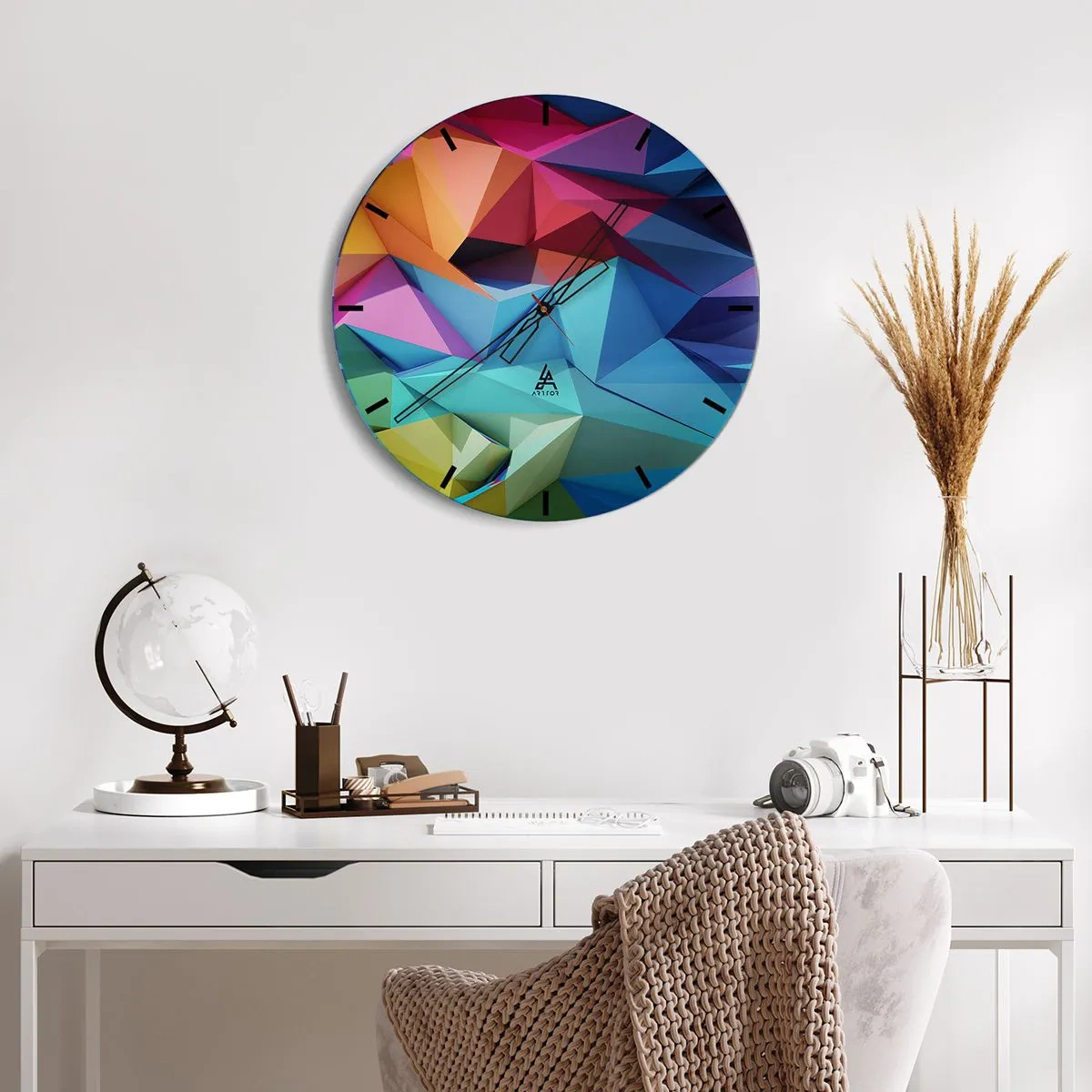 Wandklok - Klok - Een kleurrijke, geometrische compositie die doet denken aan origami - 30x30cm - Regenboog origami - Moderne wanddecoratie voor woonkamer, keuken en slaapkamer ARTTOR