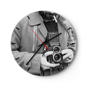 Wandklok - Klok - Man met een retro analoge camera - 30x30cm - Retro stijl - Moderne wanddecoratie voor woonkamer, keuken en slaapkamer ARTTOR