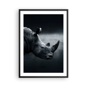 Poster in een zwarte lijst - Zwart-witportret van een neushoorn tegen een donkere achtergrond - 50x70cm - Rechts profiel - Moderne wanddecoratie voor woonkamer en slaapkamer ARTTOR
