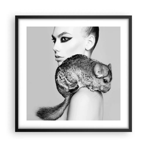 Poster in een zwarte lijst - Dame met een chinchilla - 50x50 cm