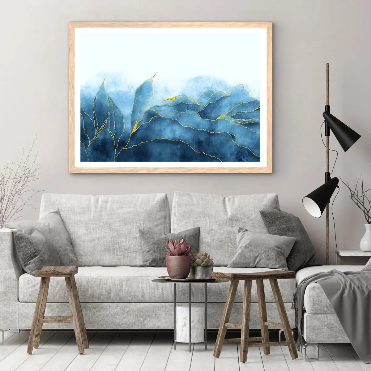 Een poster in een licht eiken lijst - Blauw in goud - 100x70 cm