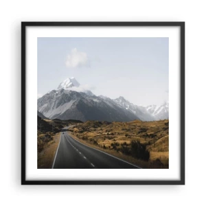 Poster in een zwarte lijst - De weg naar het hart van de bergen - 50x50 cm