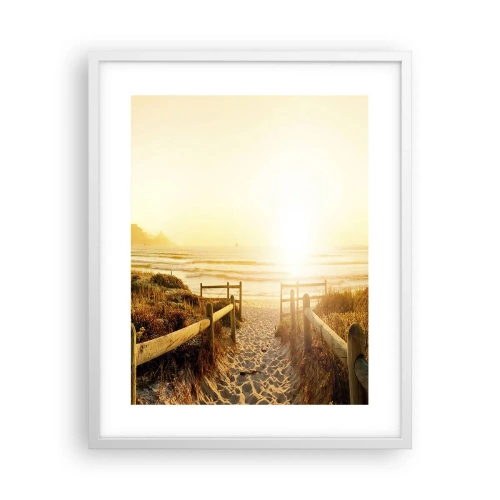 Poster in een witte lijst - Over het duin, richting de zon - 40x50 cm